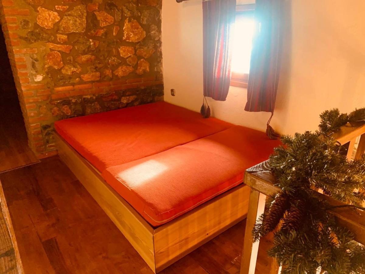פלאיוס אגיוס אתנאסיוס Villa Palaios Agios Athanasios מראה חיצוני תמונה